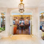 Rocks Hotel