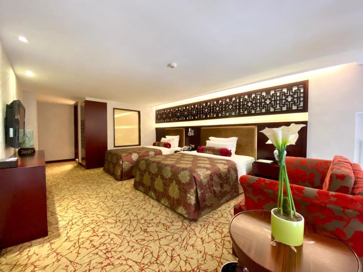Metropole 3*