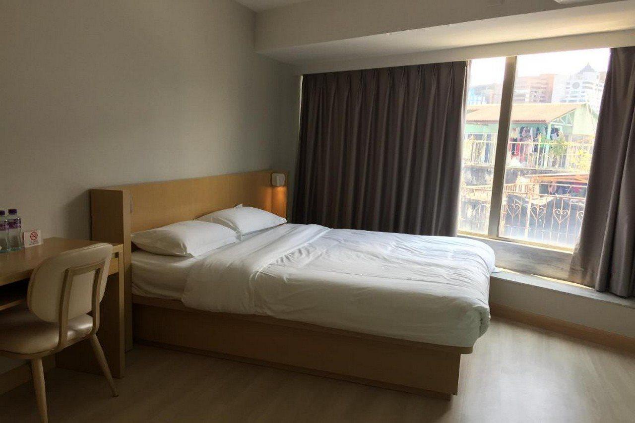 Dormy Boutique Hostel *