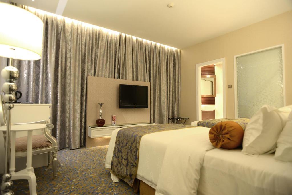 Metropole 3*