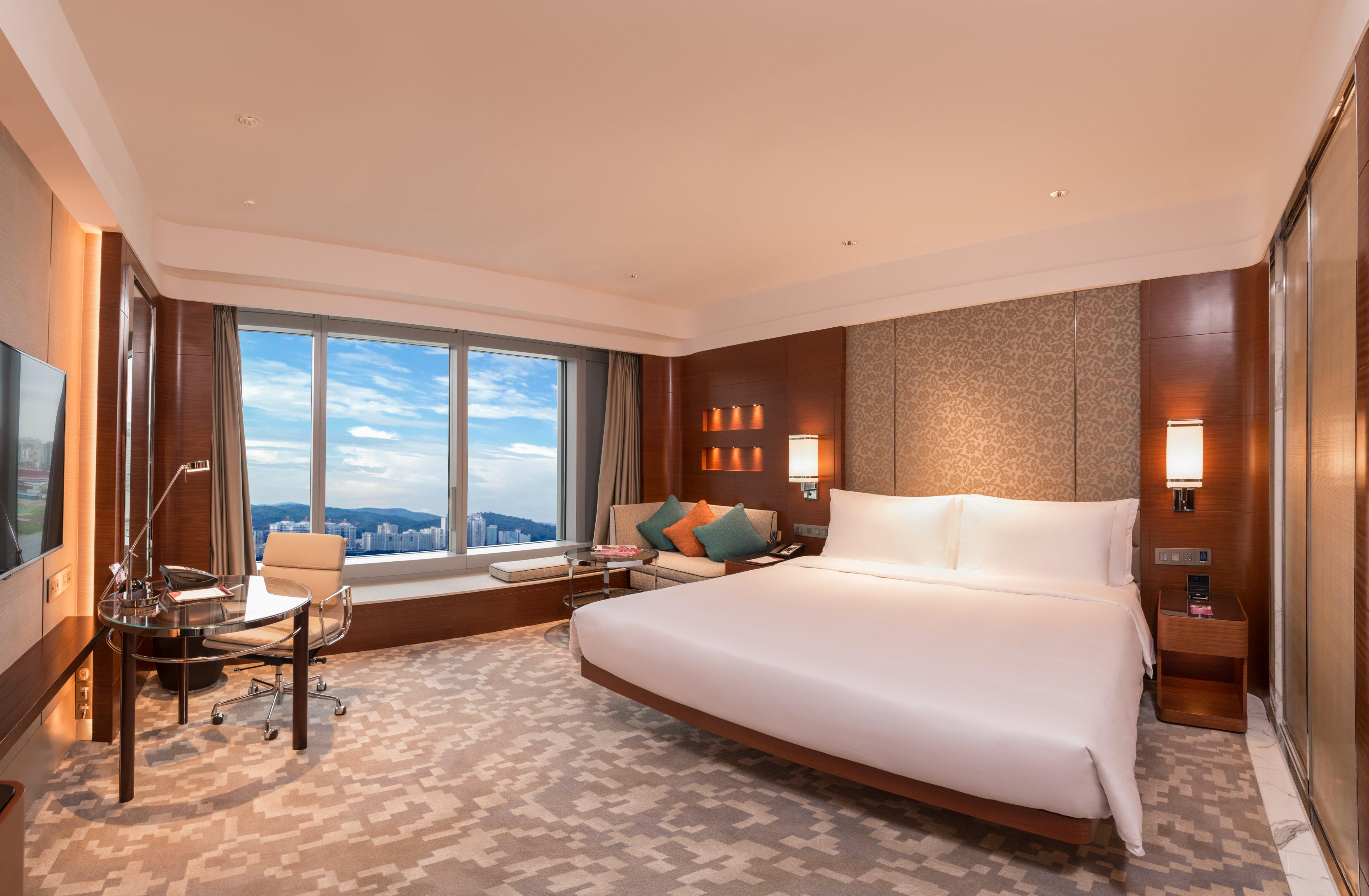 Crowne Plaza By Ihg Resort 5*