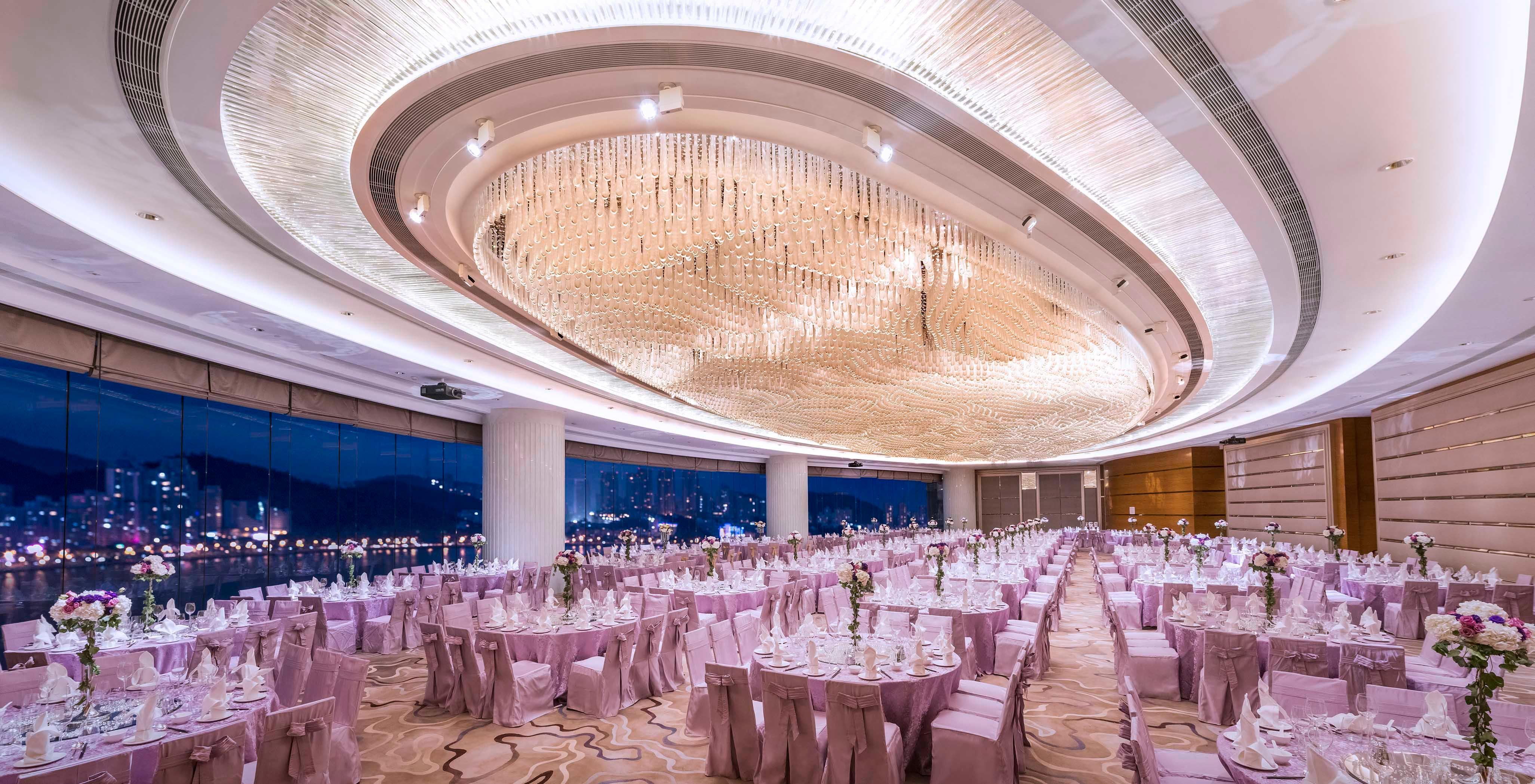 Crowne Plaza By Ihg Resort 5*