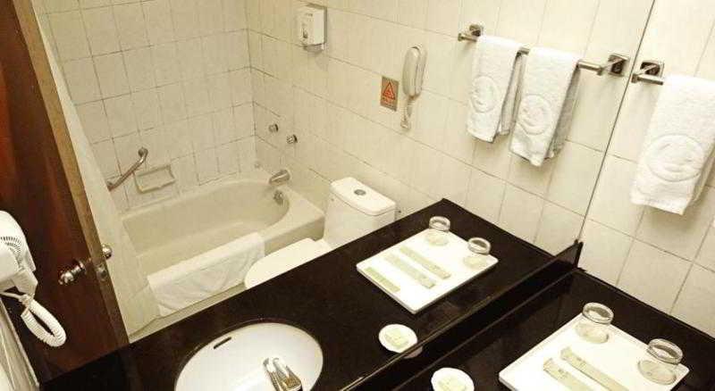 Fu Hua Hotel 3*