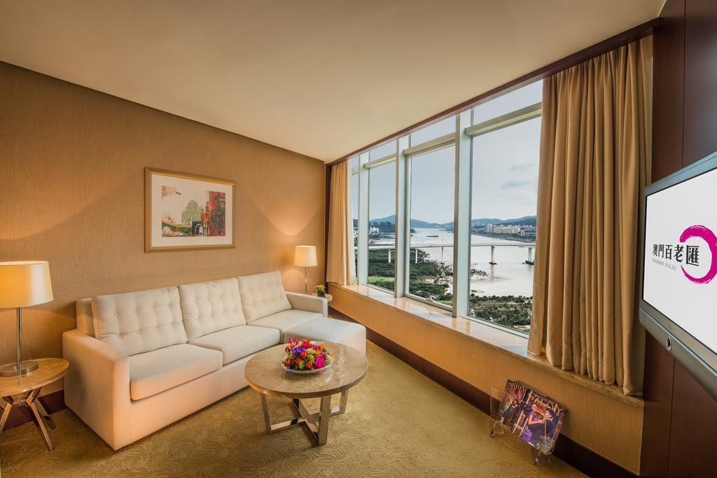 Khách sạn Broadway 5*