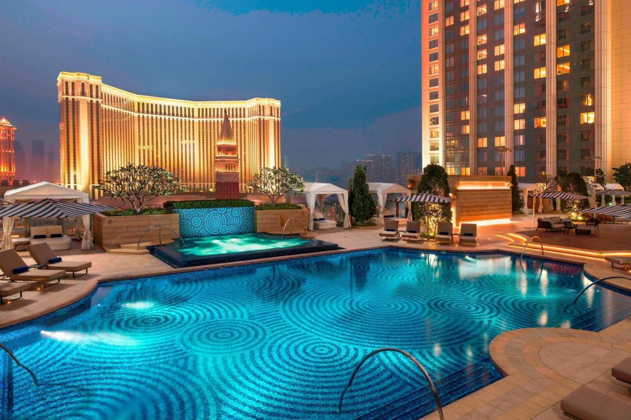 St. Regis 5*