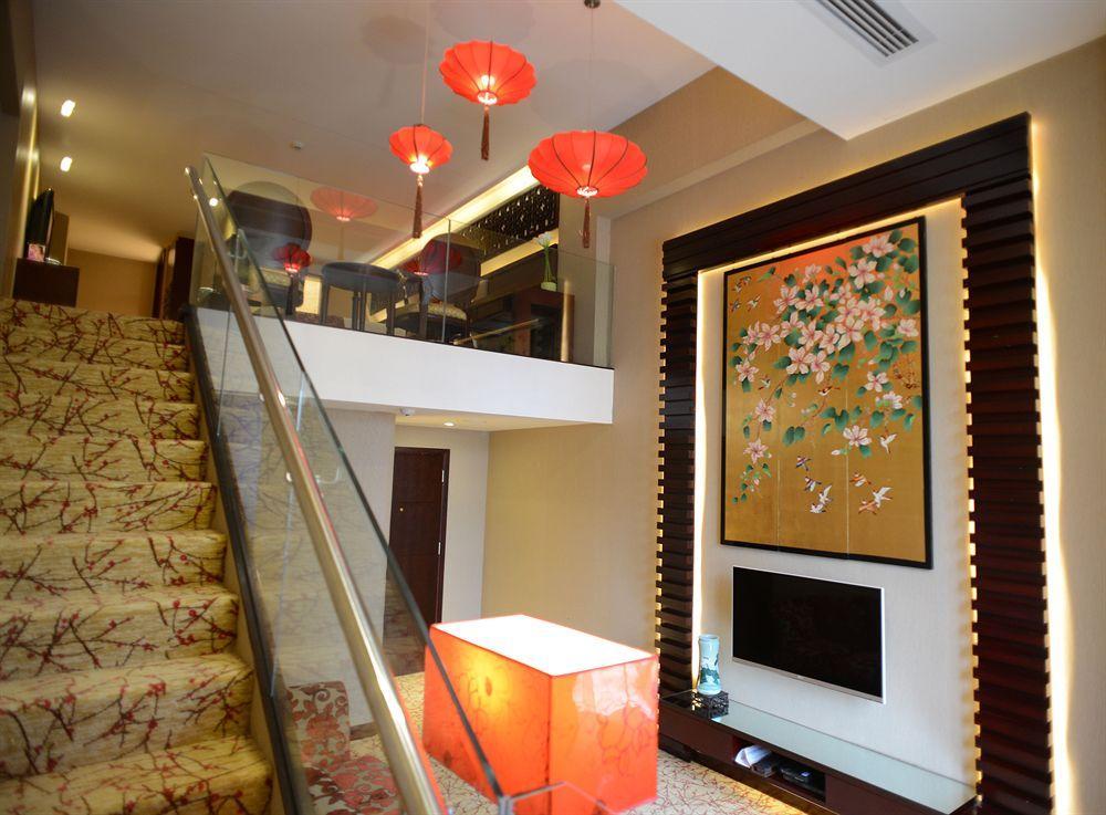 Metropole 3*