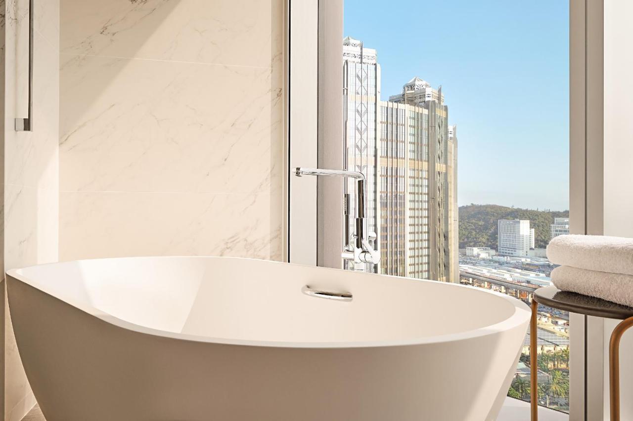 - Epic Tower Hotel 5*