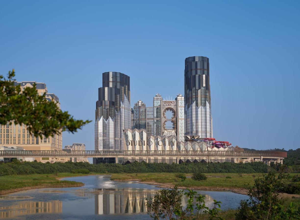 - Epic Tower 5*