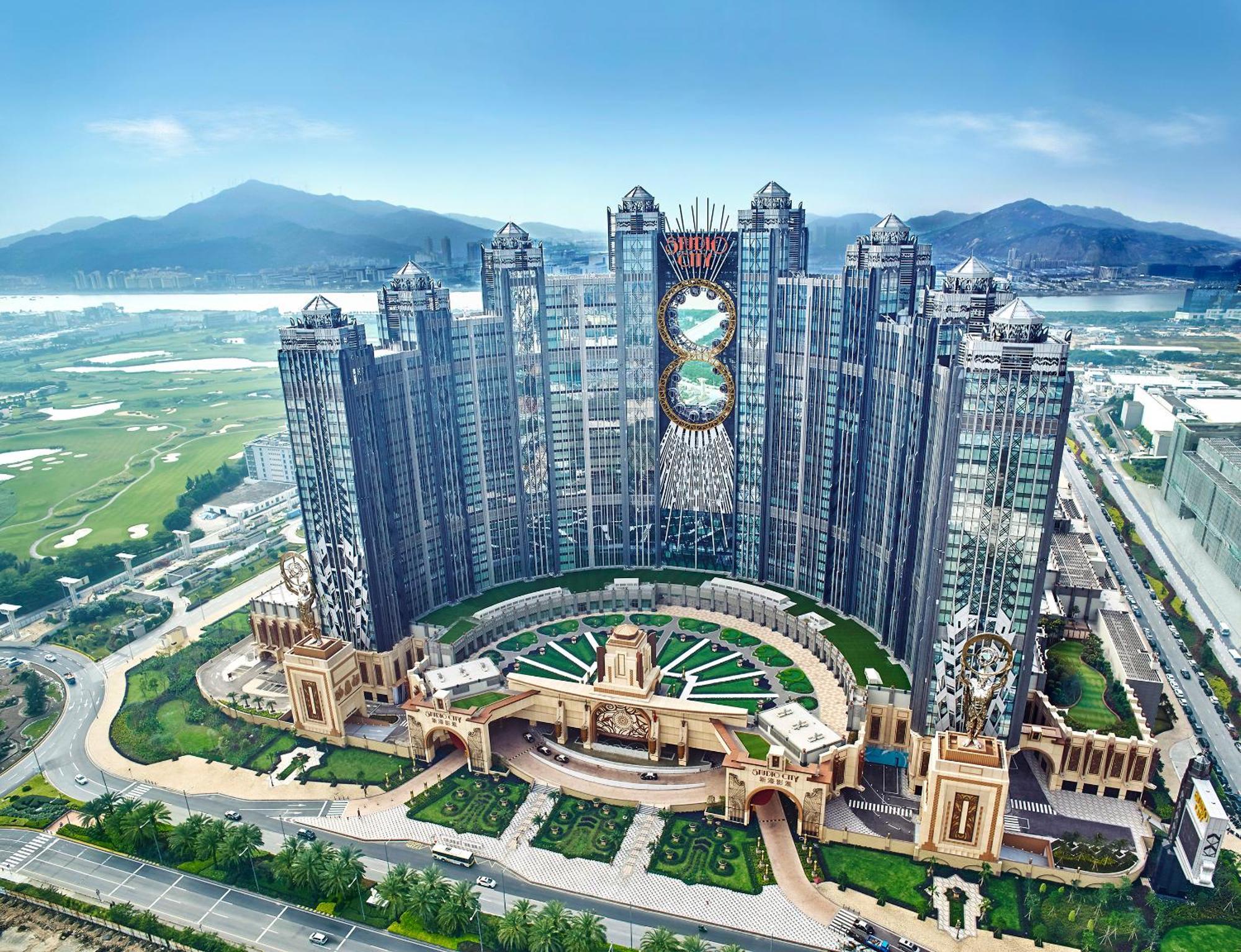 Hotel - Epic Tower 5*