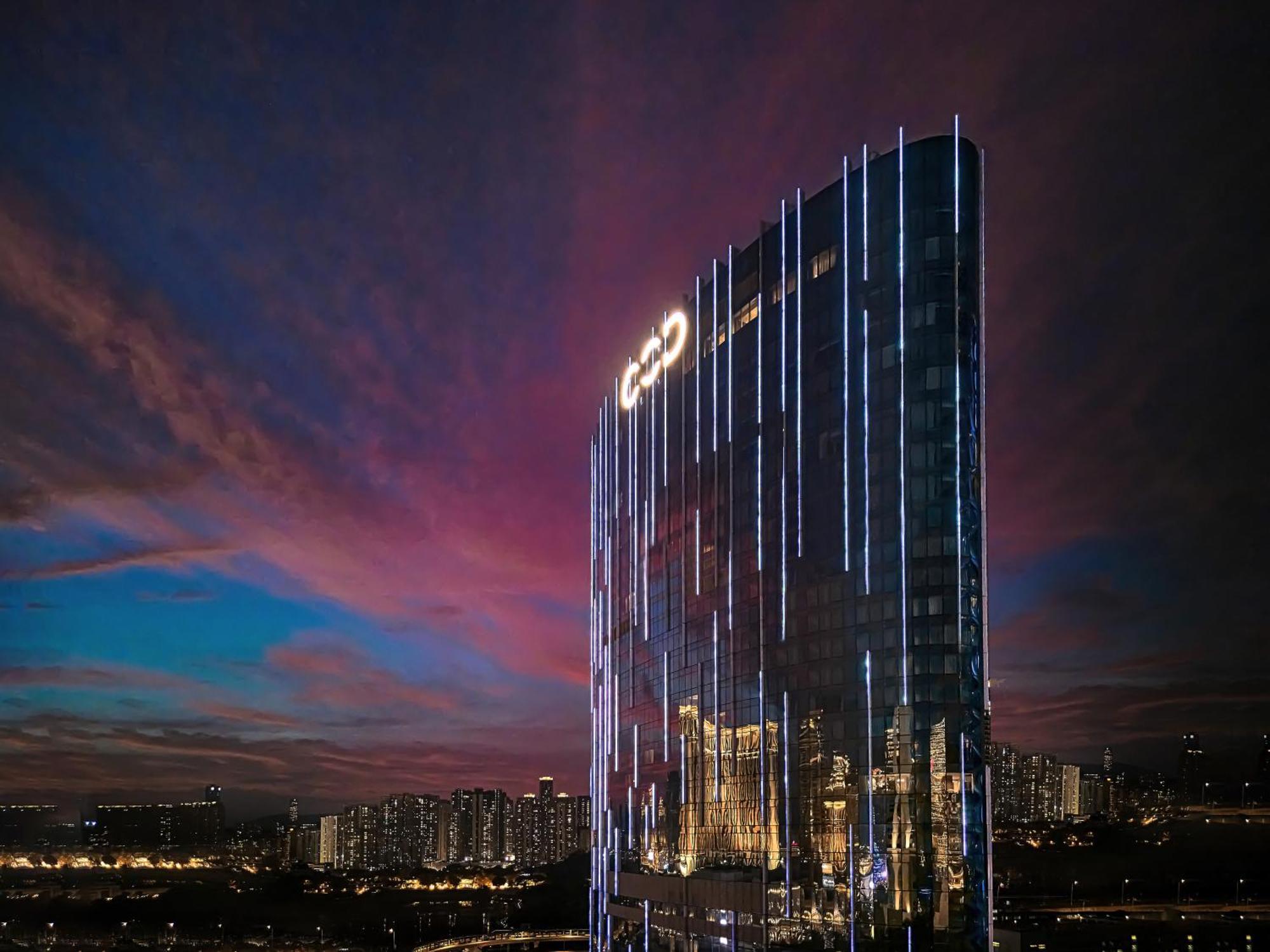 Of Dreams - Nuewa Hotel