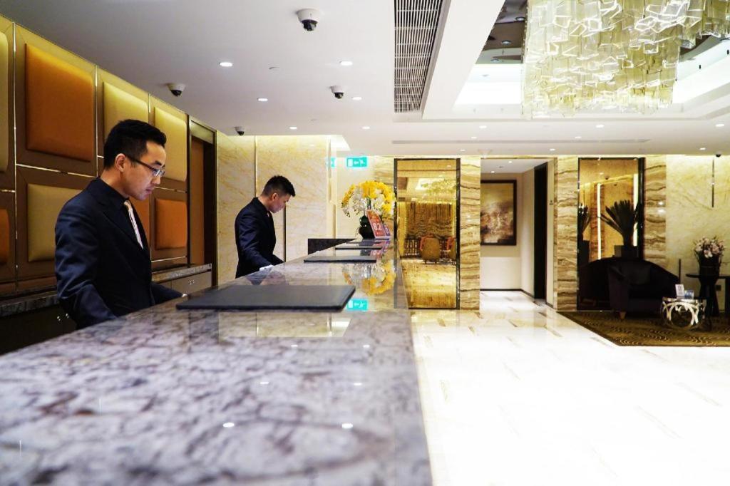 Viva 3* Macau