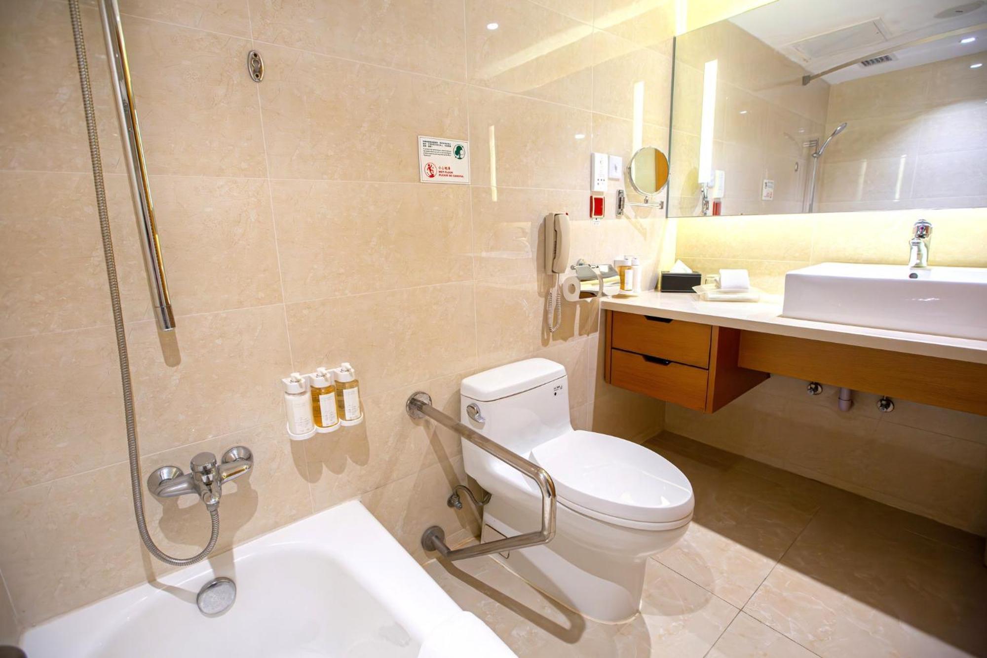 By Ihg 4* Macau