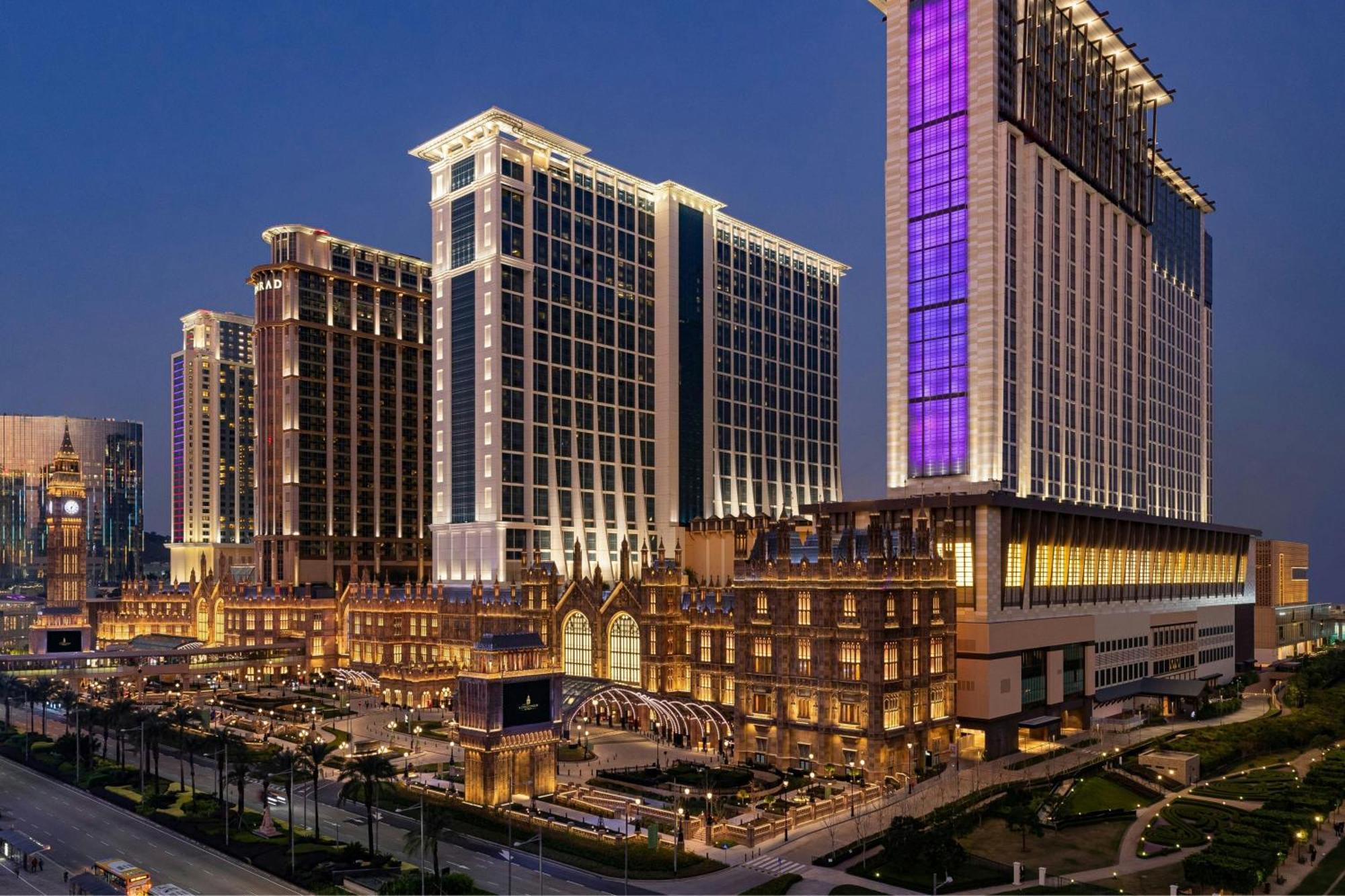 Hotel Londoner Grand, A Luxury Collection Hotel,