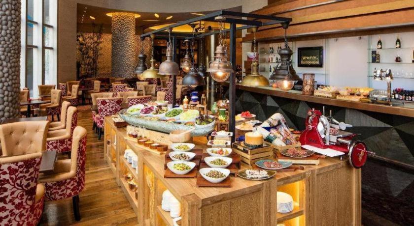 Hotel Of Dreams - The Countdown 4*