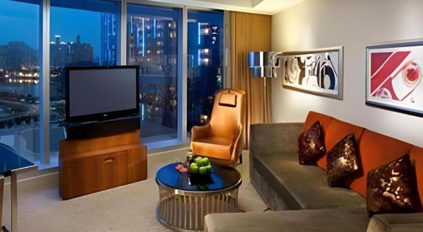 Of Dreams - The Countdown Hotel
