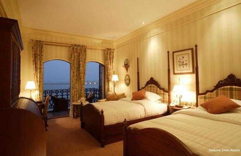 Rocks Hotel 4*
