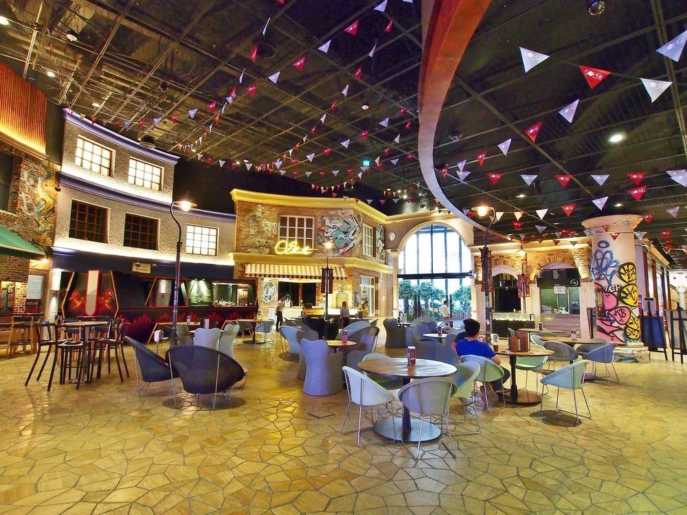Hotel Of Dreams - The Countdown 4*