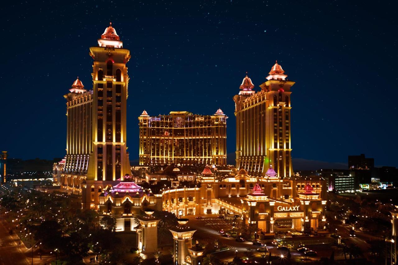 Galaxy 5* Macau