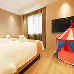 Grand Dragon Hotel
