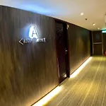 Holiday Hotel