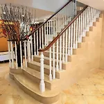 London Hotel