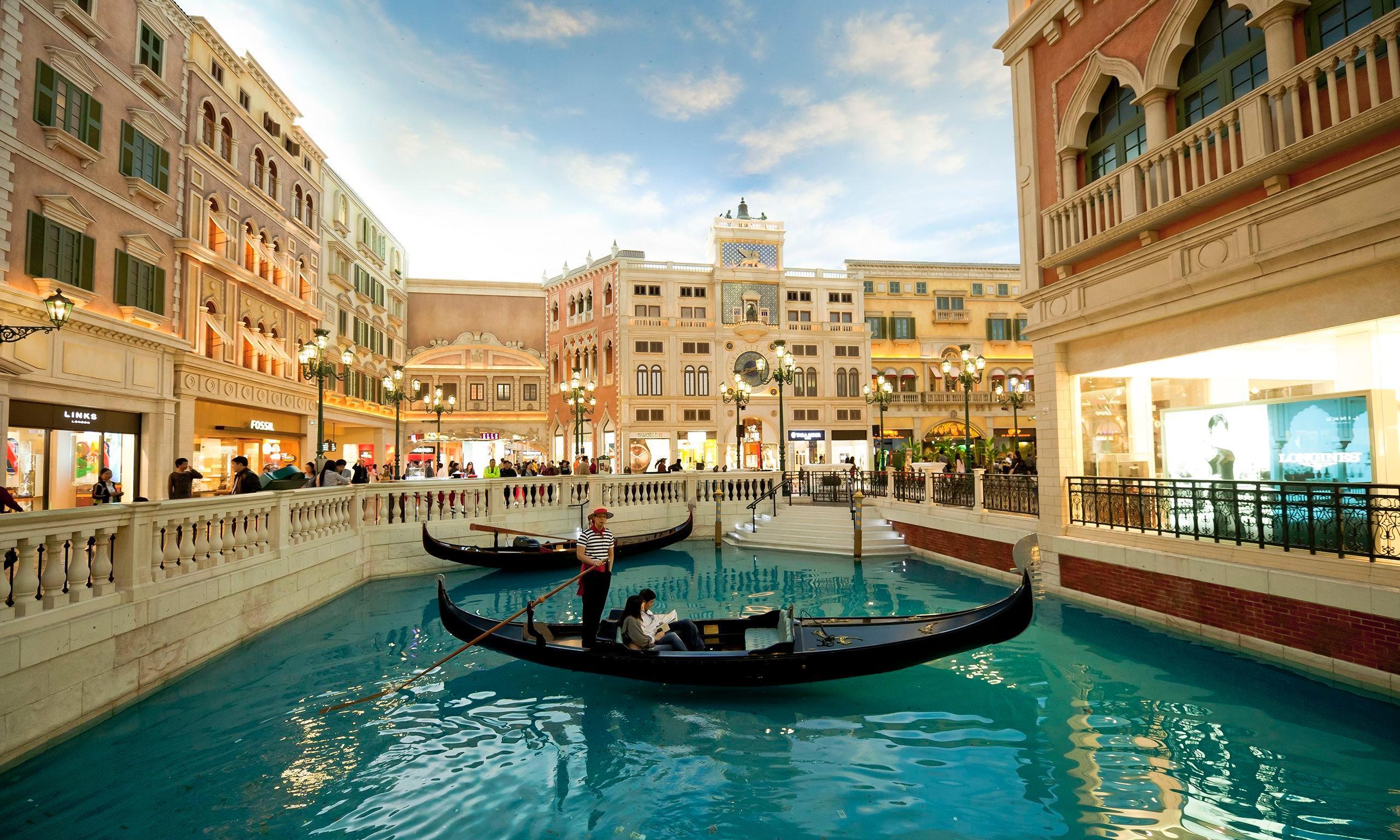 The Venetian 5*