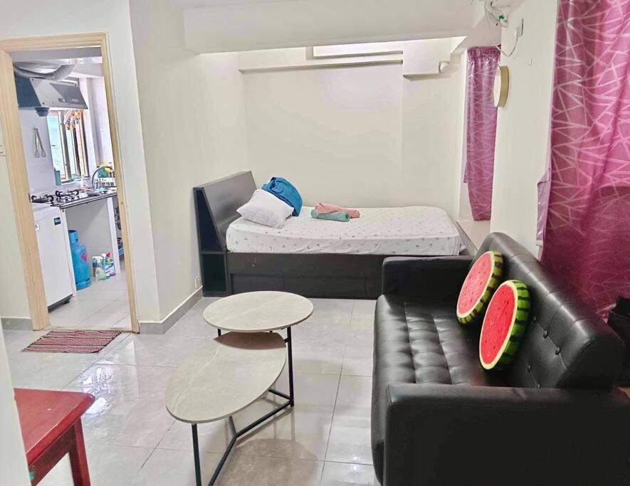 Studio In Apartment *