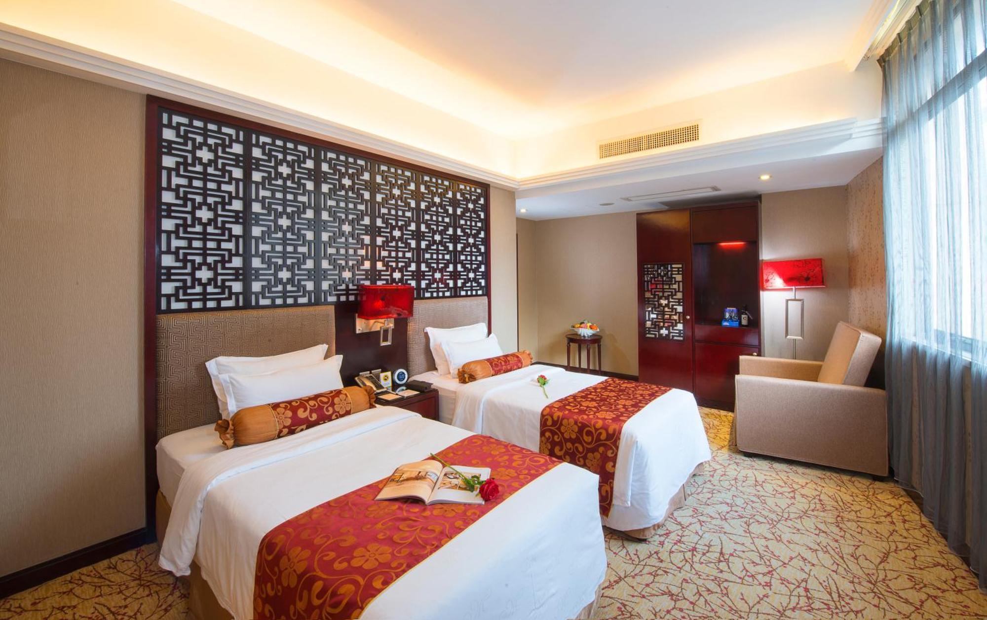 Metropole Hotel
