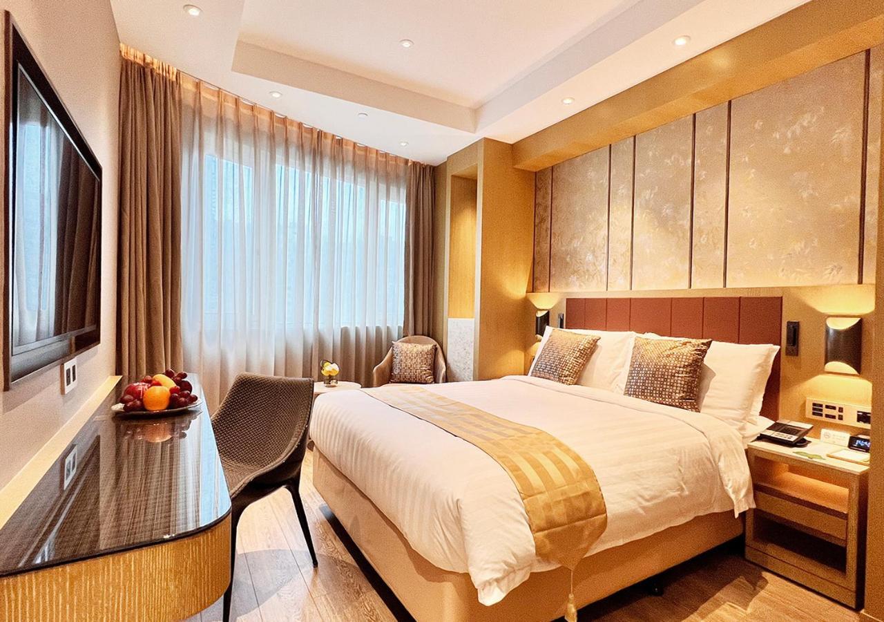 Hotel Grand Dragon 4*