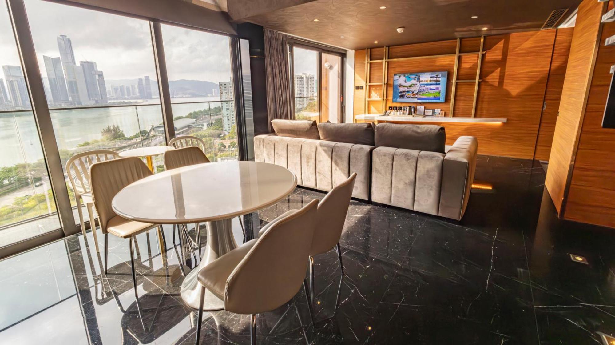 Hotel Yoho Hollywood Roosevelt 5*