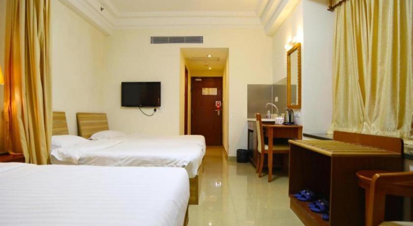 Hotel Grand Harbour 3*