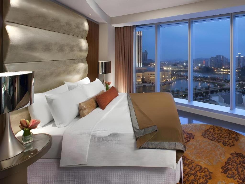 Hotel Of Dreams - The Countdown 4*
