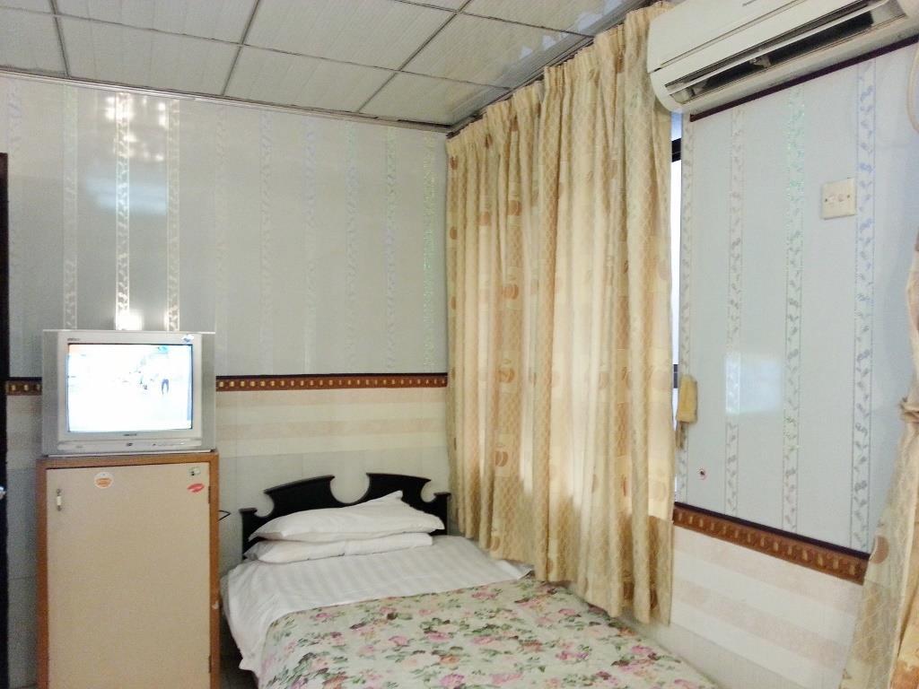 Universal Hotel 2*