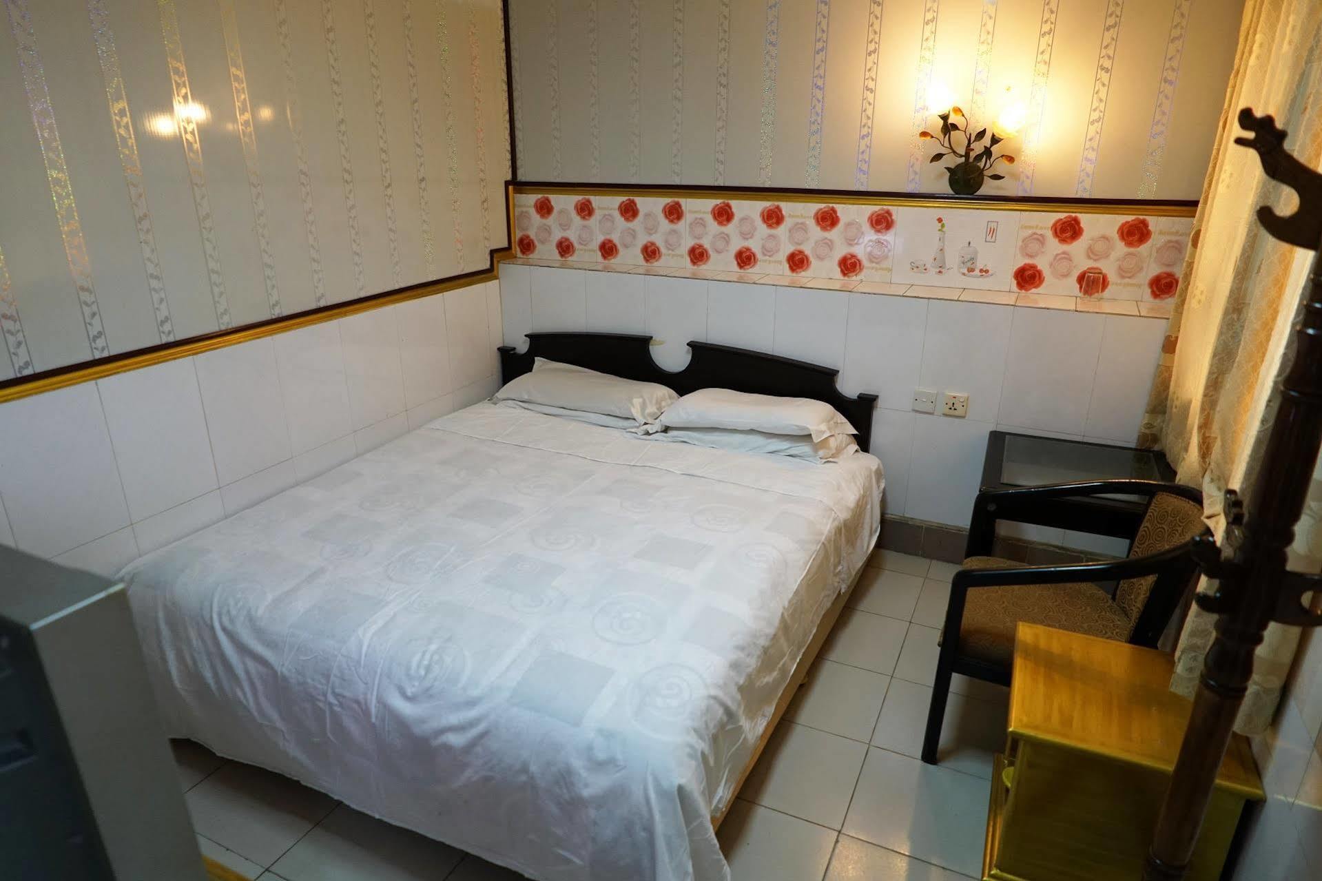 Universal 2* Macau