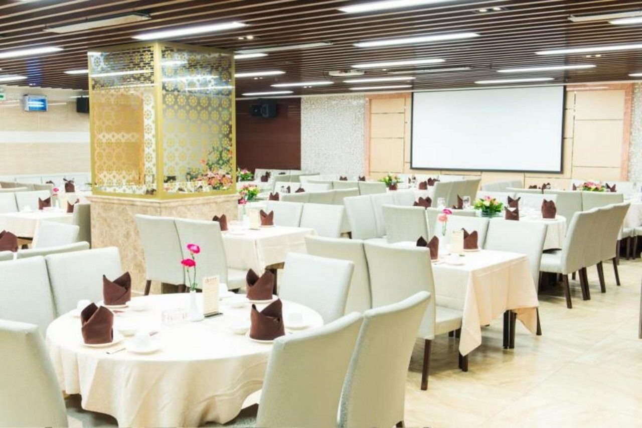 Fu Hua Hotel 3*