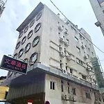Man Va Hotel