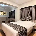 Holiday Hotel