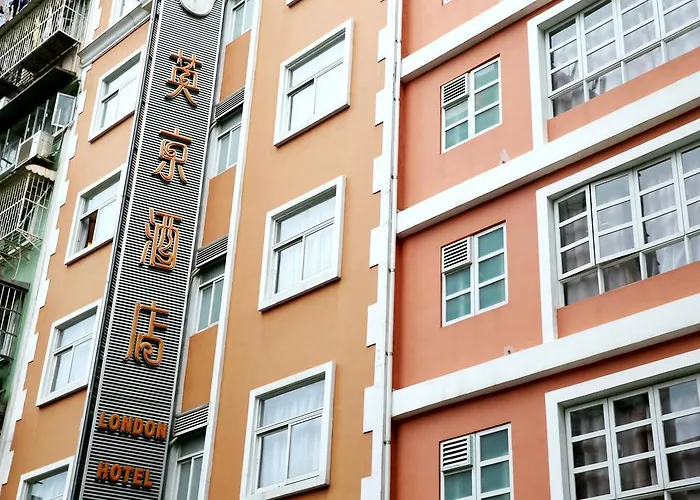Ole London Hotel
