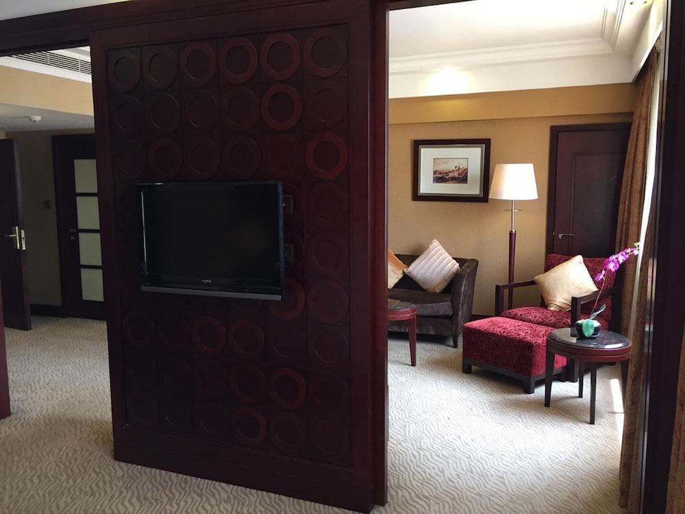 Presidente Hotel 4*