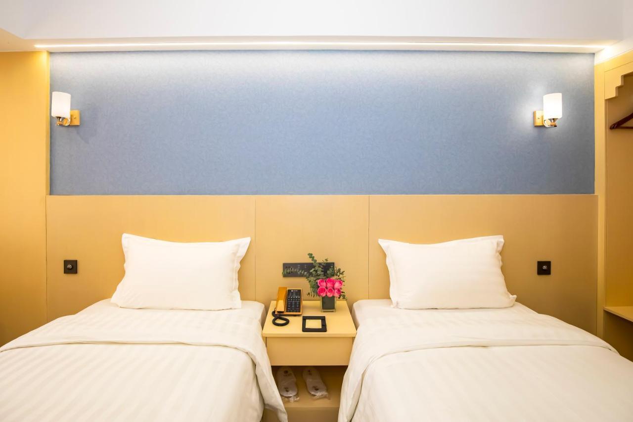 Fu Hua Hotel 3*