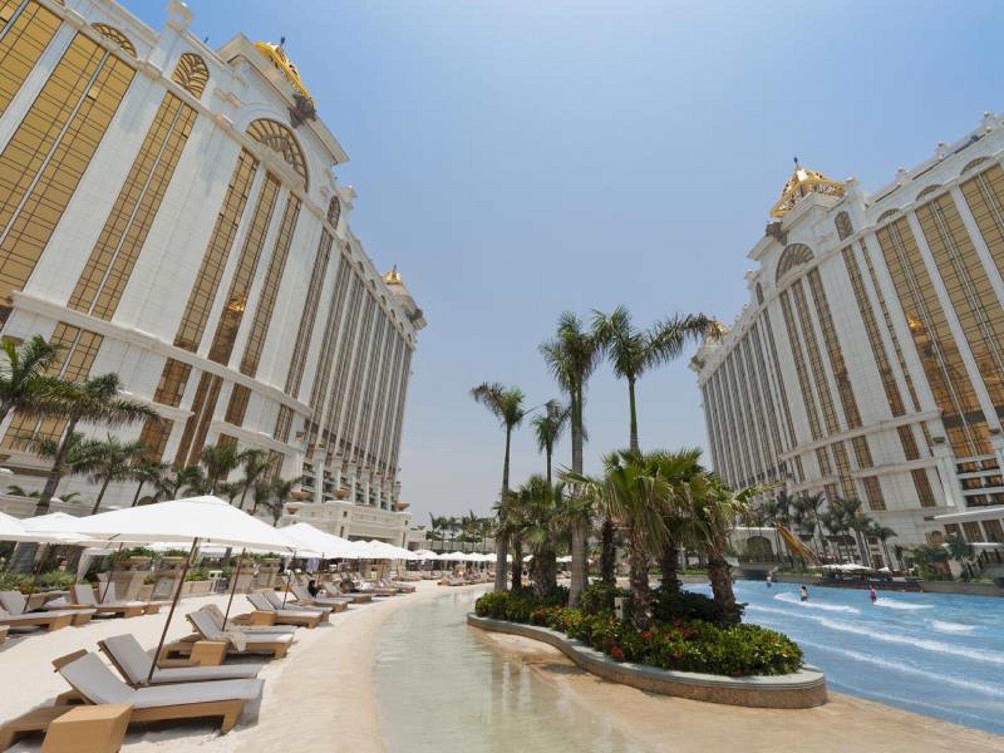 Galaxy Hotel 5*