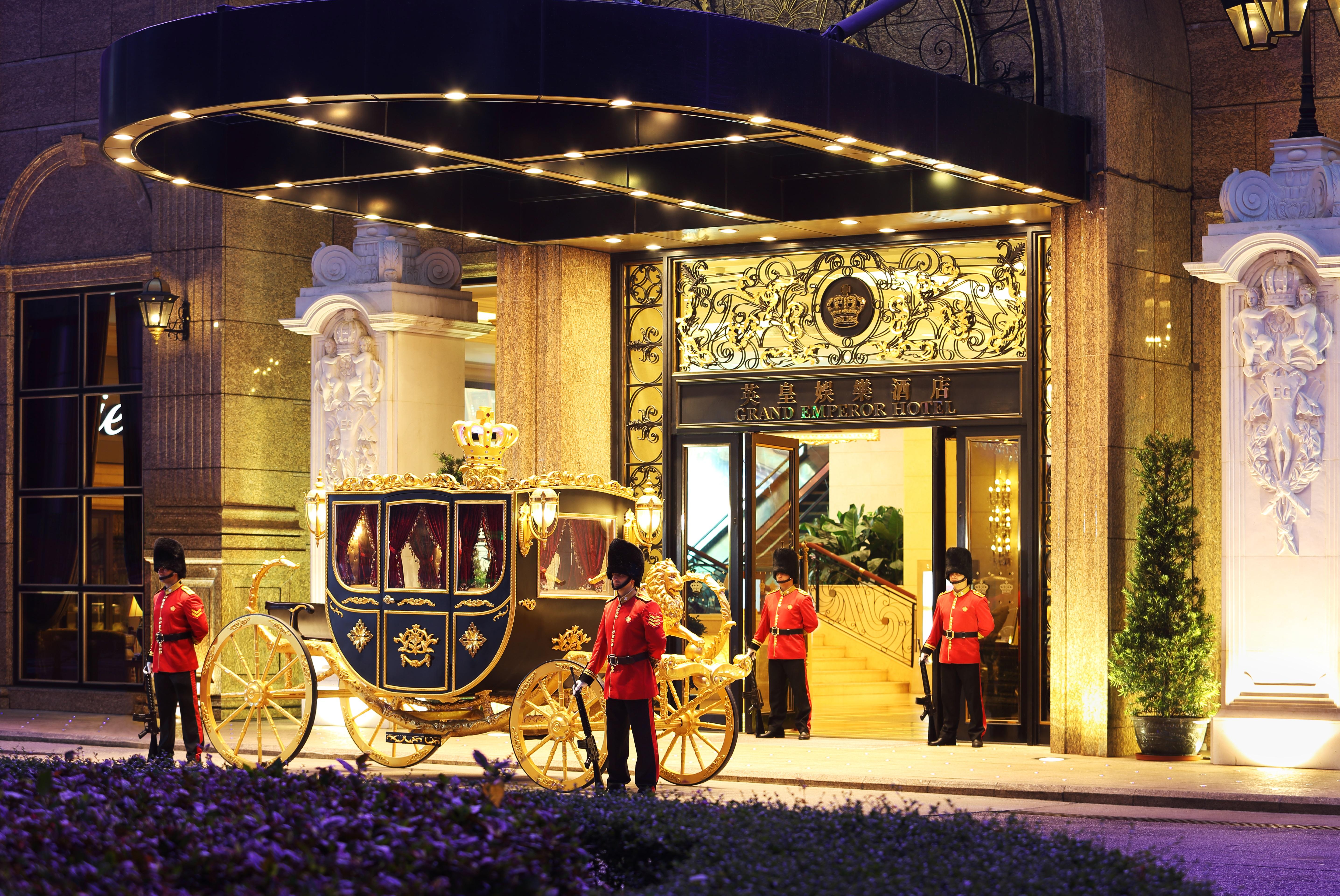 Grand Emperor Hotel 4*