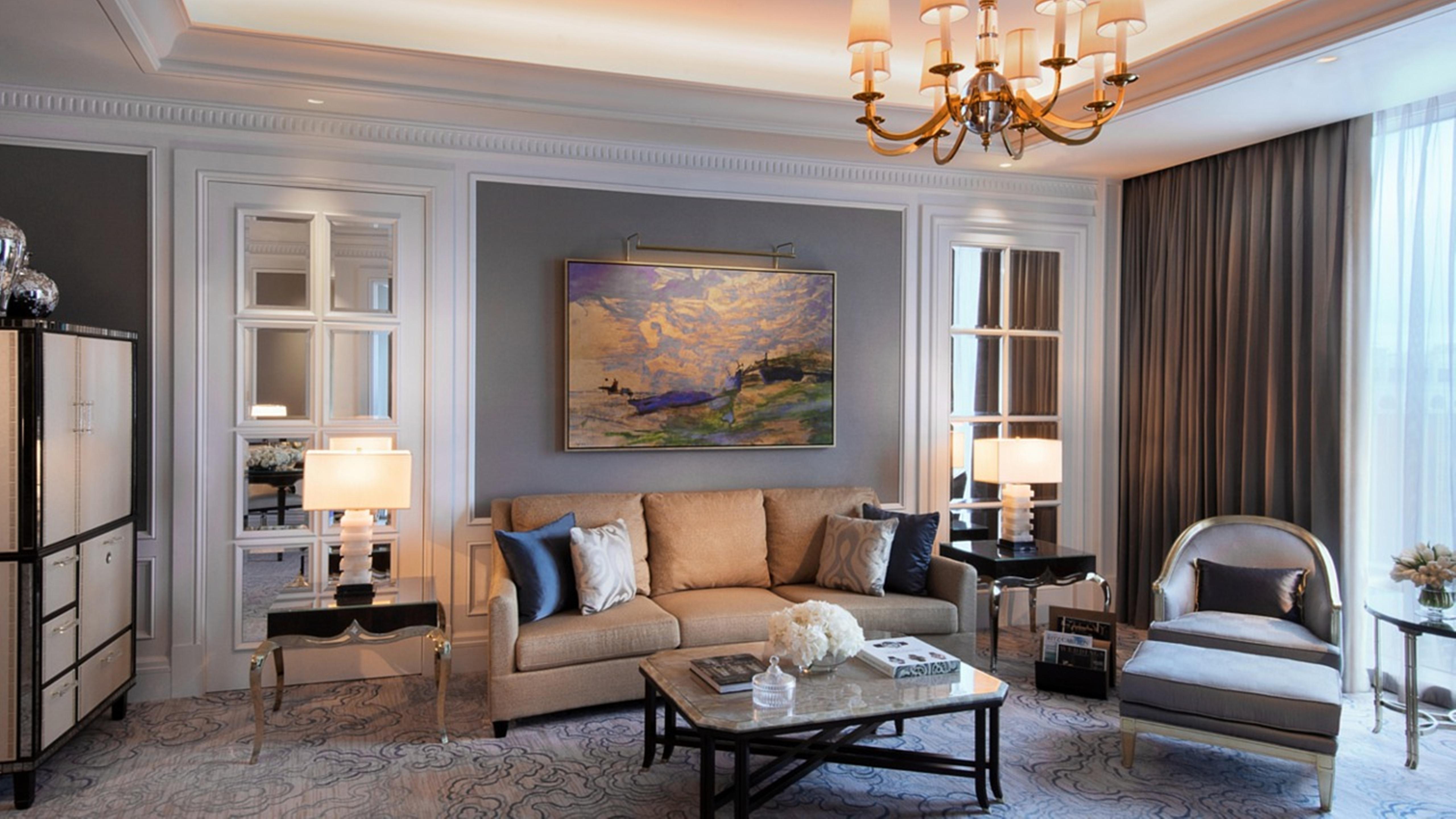 The Ritz-carlton,