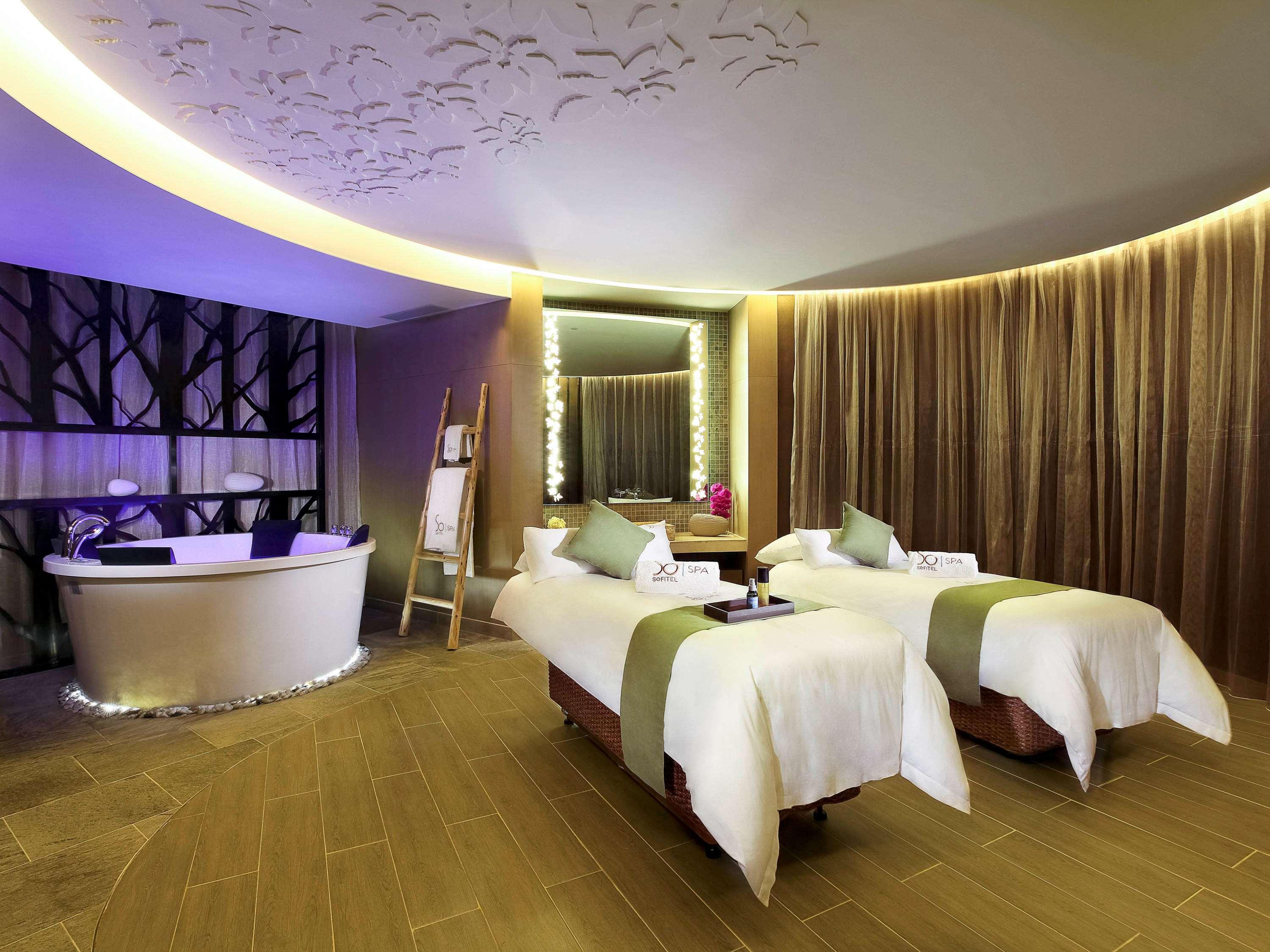 Sofitel At Ponte 16