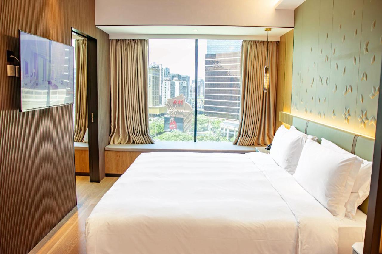 Yoho Treasure Island Hotel 5*