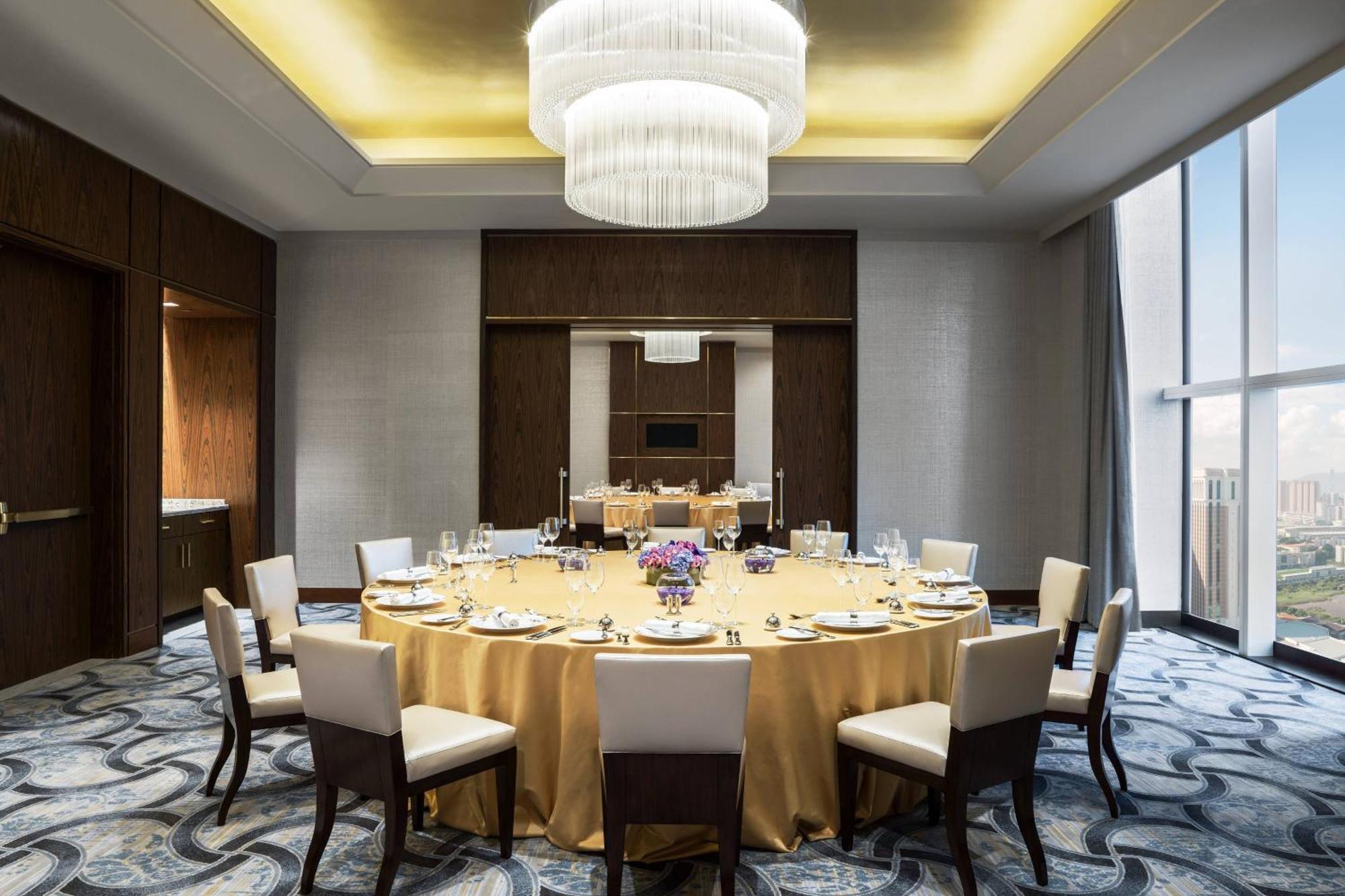 St. Regis Resort 5*
