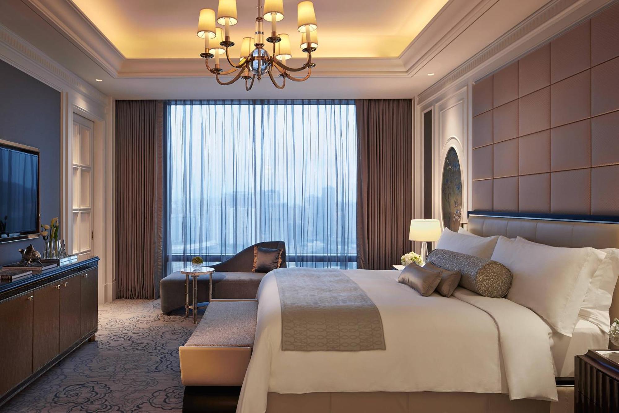The Ritz-carlton, Hotel 5*
