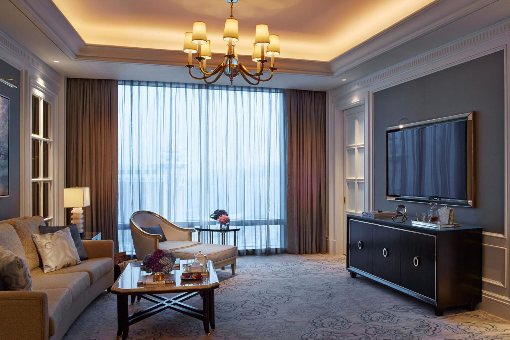 Hotel The Ritz-carlton, 5*