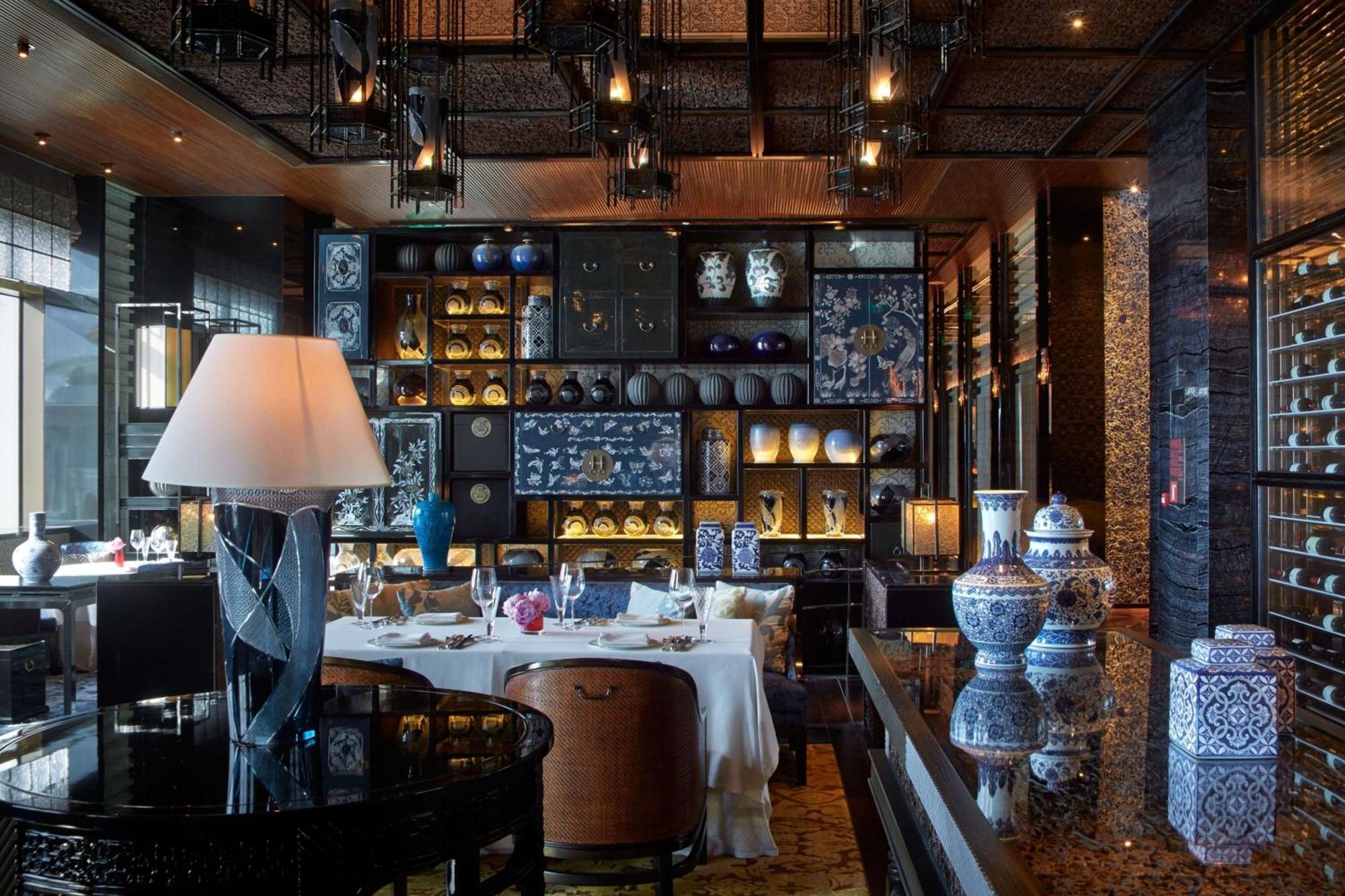 The Ritz-carlton, Hotel