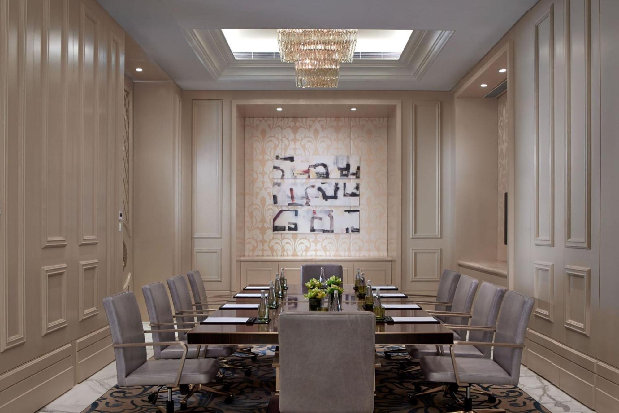 The Ritz-carlton, 5*